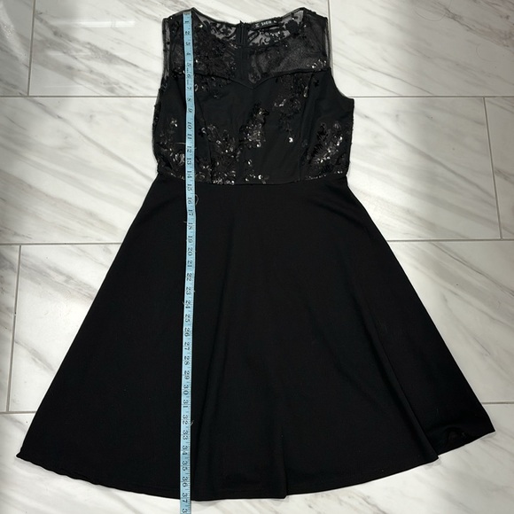 NWOT! SHEIN black mesh yoke sequin cluster flare dress - Picture 10 of 12